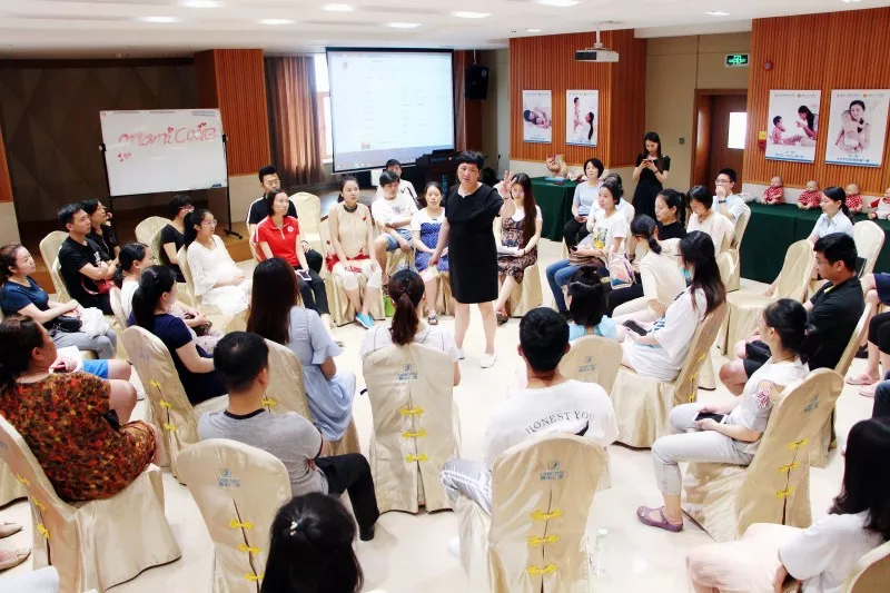 仁愛孕媽媽VIP精品課堂：帶您穿越胎教和分娩預(yù)演的精彩之旅